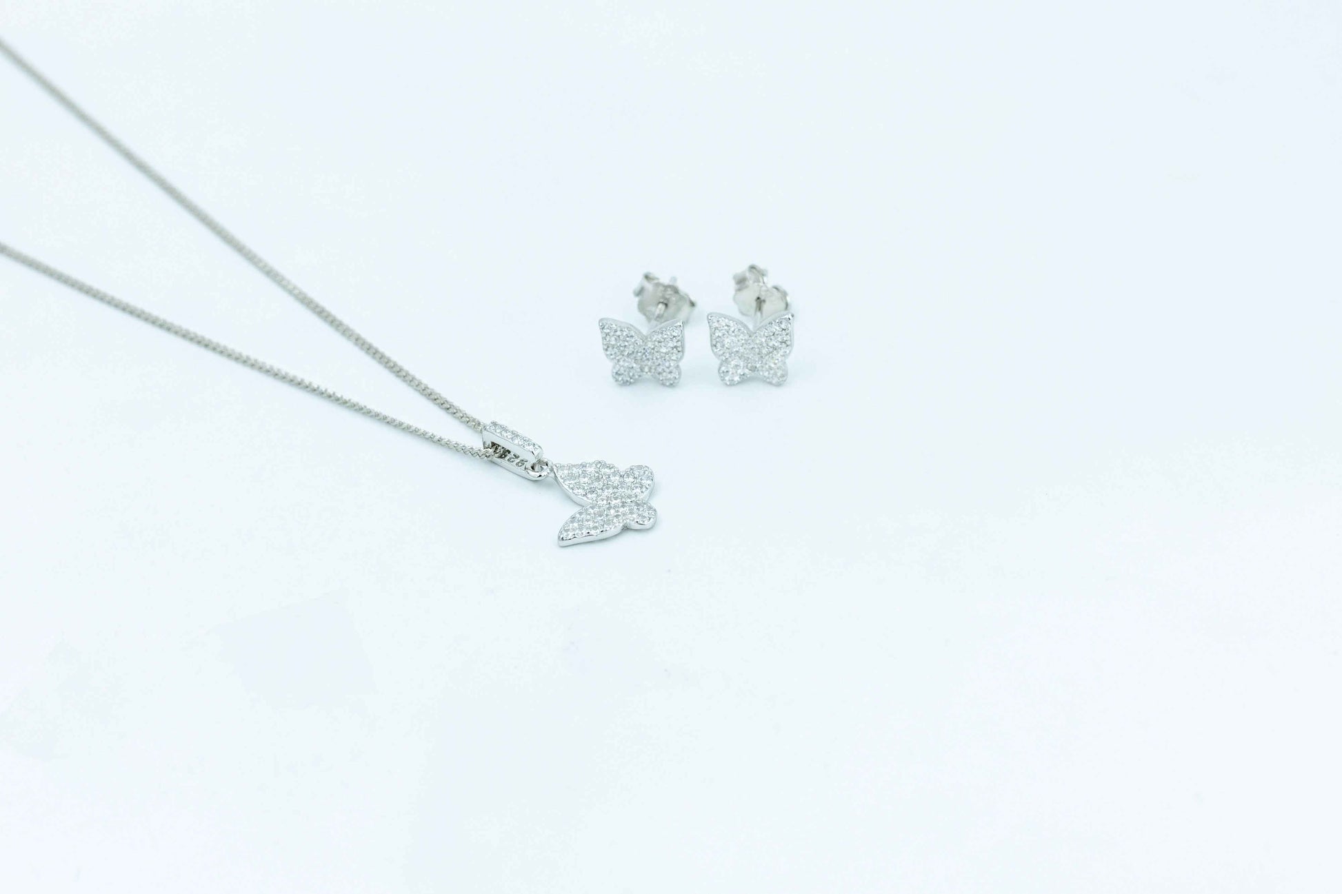 Forever Free Pendant & Earrings