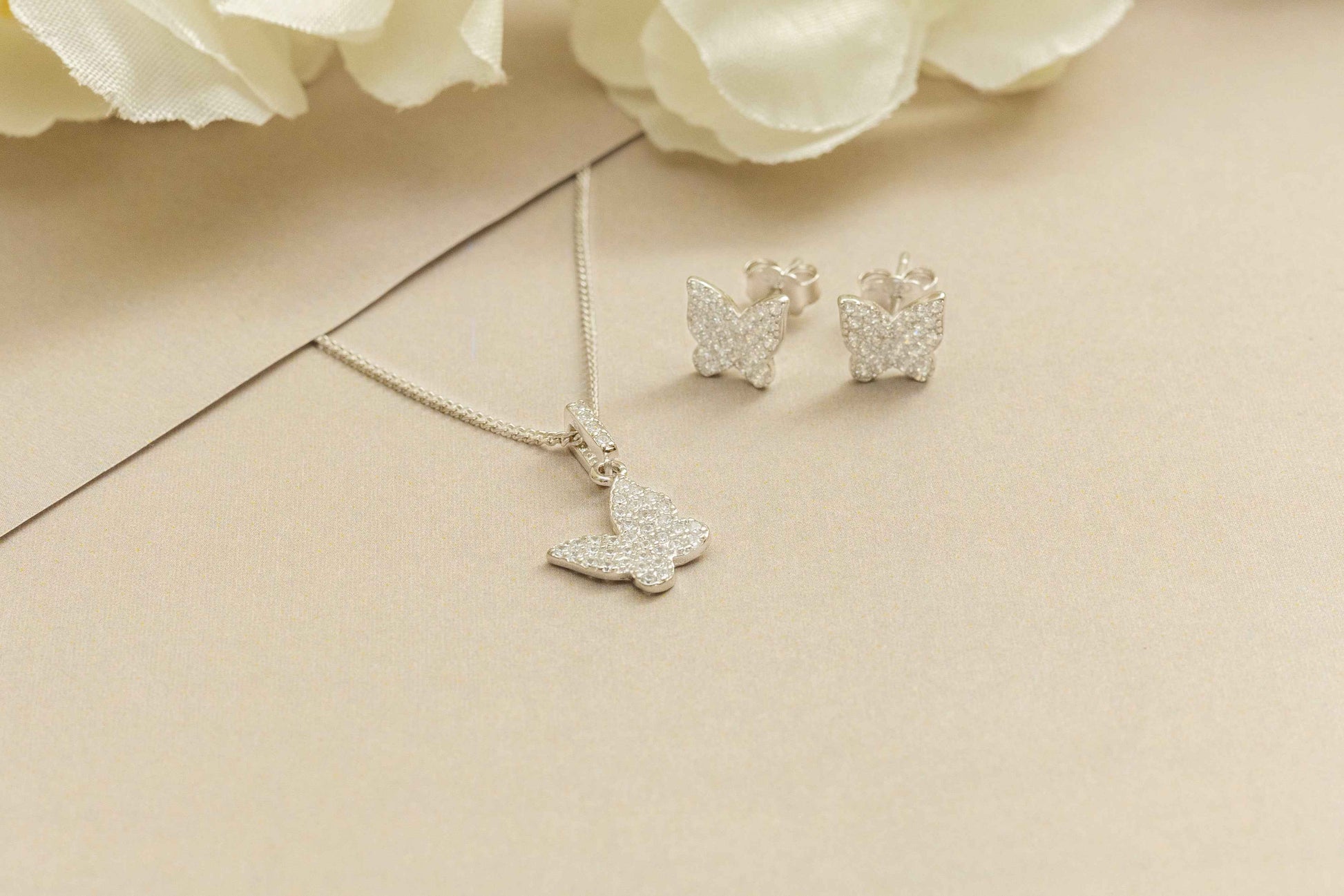 Forever Free Pendant & Earrings